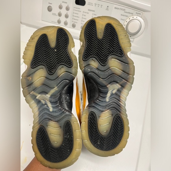 JORDAN 11 RETRO CLOSING CEREMONY - Picture 5 of 5